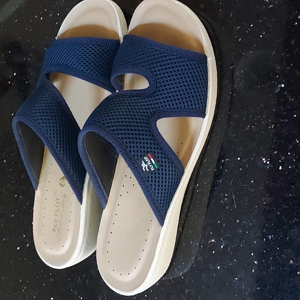 Slide sandals
